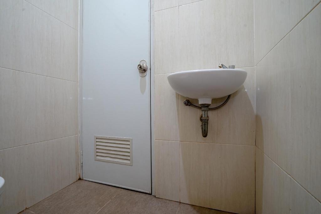 Палембанг: OYO 2246 Kost 97 Syariah
