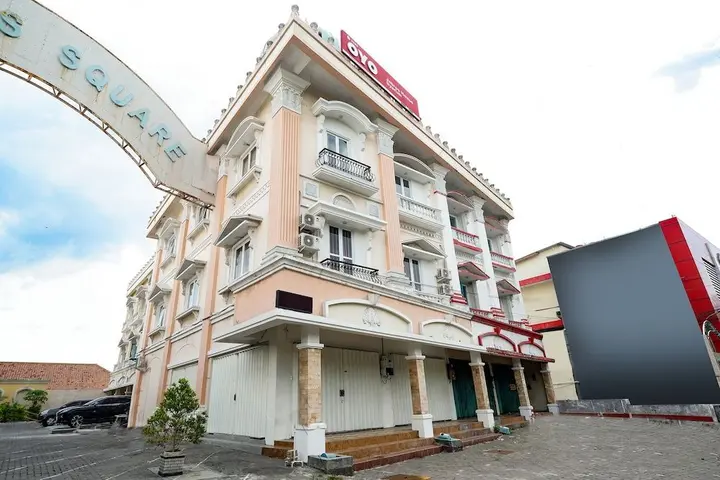 Суракарта: OYO 2298 Jebres House Syariah
