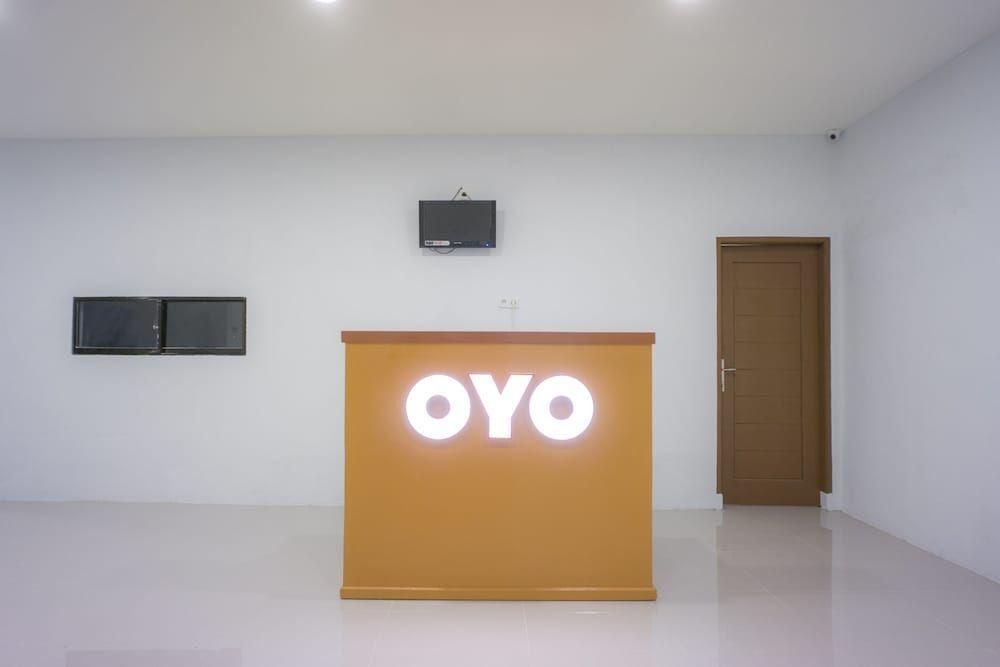 Медан: OYO 1811 Citra Anggrek