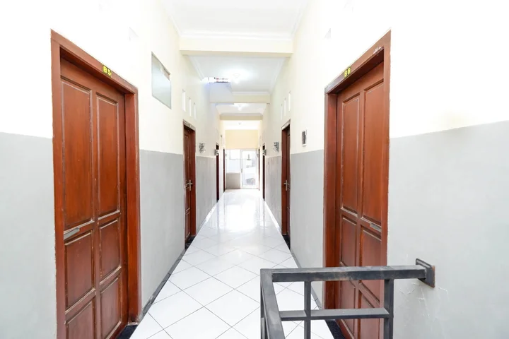 Суракарта: SUPER OYO 2209 Solo Point Guest House Syariah