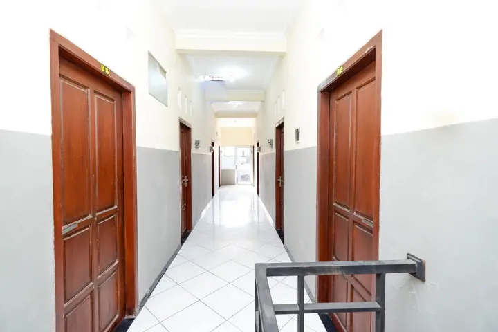Суракарта: SUPER OYO 2209 Solo Point Guest House Syariah