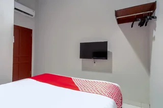 Медан: Super Oyo 2345 Homestay Jaya