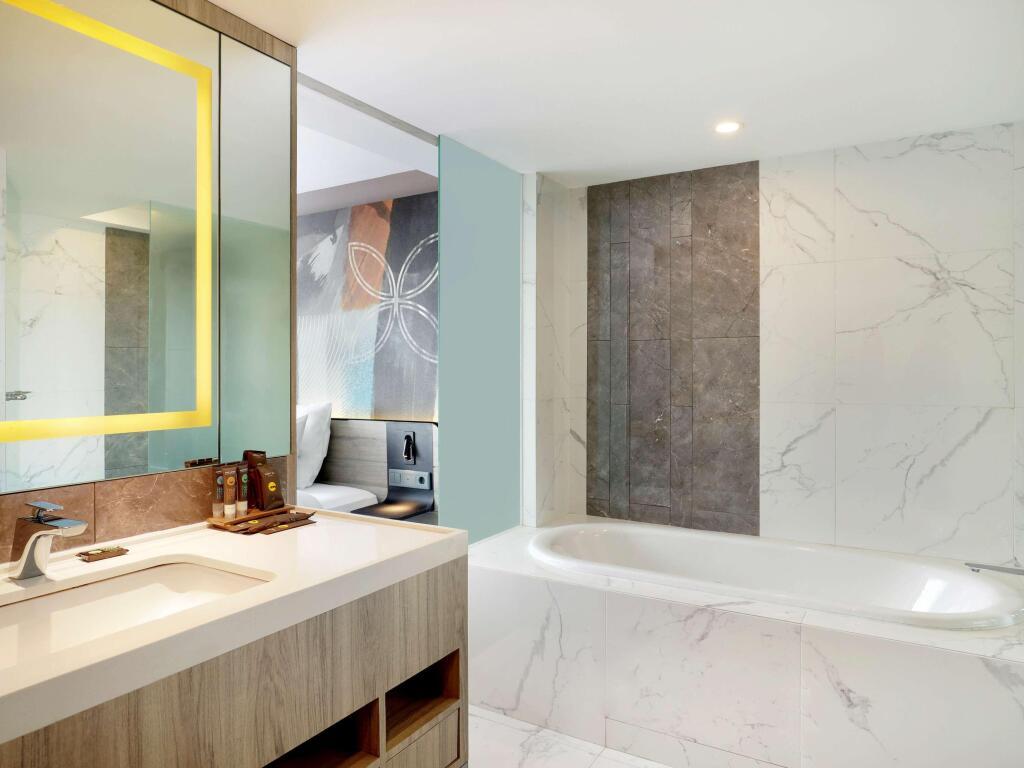 Джокьякарта: Novotel Suites Yogyakarta Malioboro