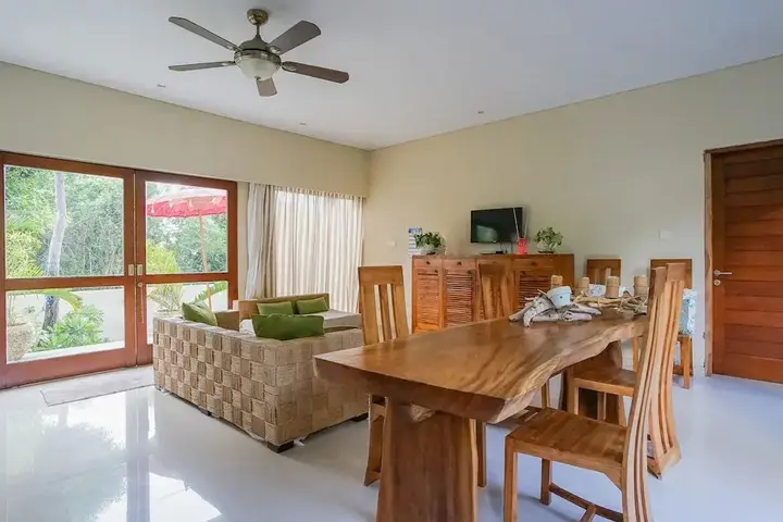 Беноа: Taman Bahagia Bali