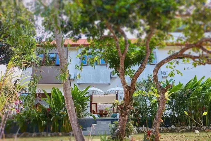 Беноа: Taman Bahagia Bali