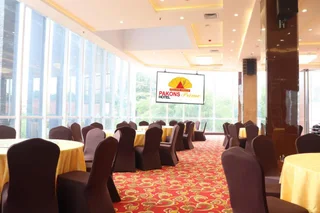 Тангеранг: Pakons Prime Hotel