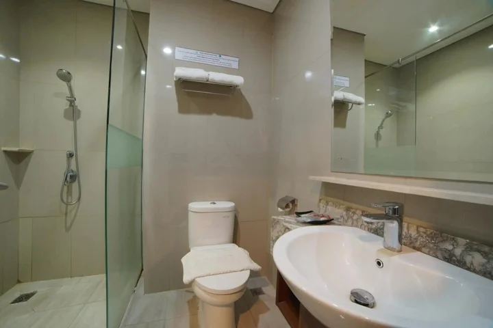 Тангеранг: Pakons Prime Hotel