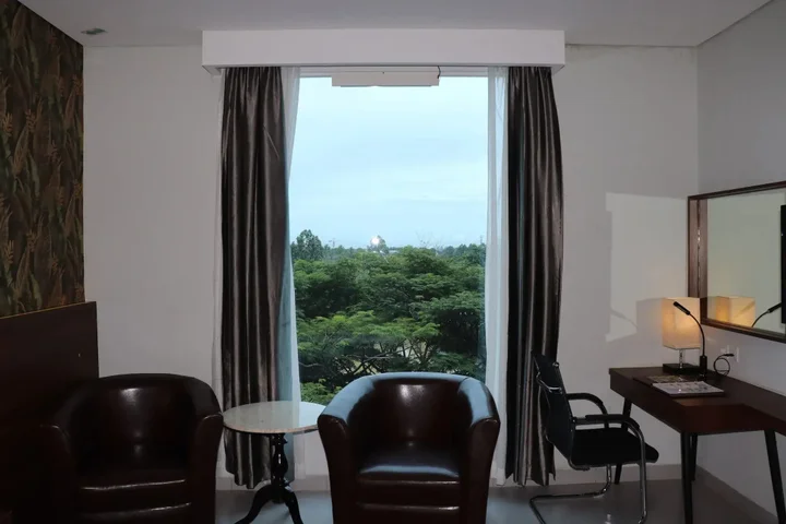 Тангеранг: Pakons Prime Hotel