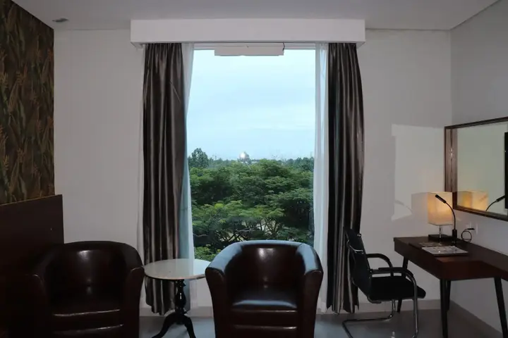 Тангеранг: Pakons Prime Hotel