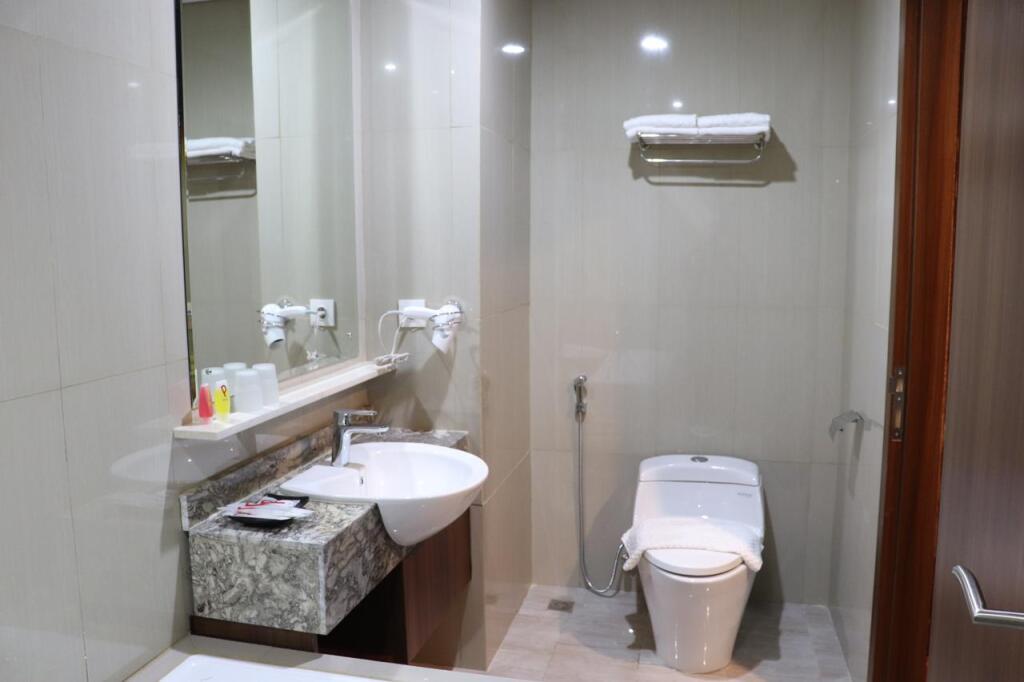 Тангеранг: Pakons Prime Hotel