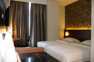 Тангеранг: Pakons Prime Hotel