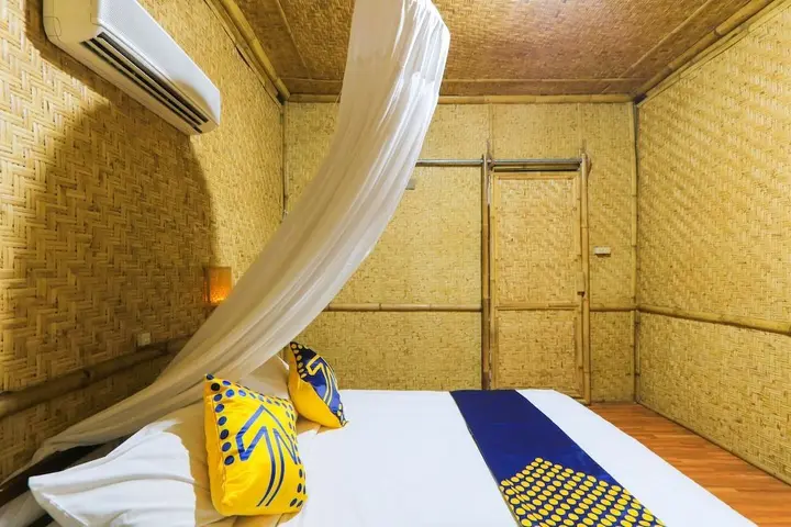 Баньюванги: SPOT ON 2431 Azizah Homestay