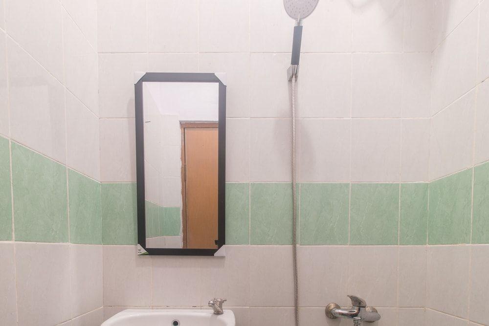 Амбон: Haven Boarding House