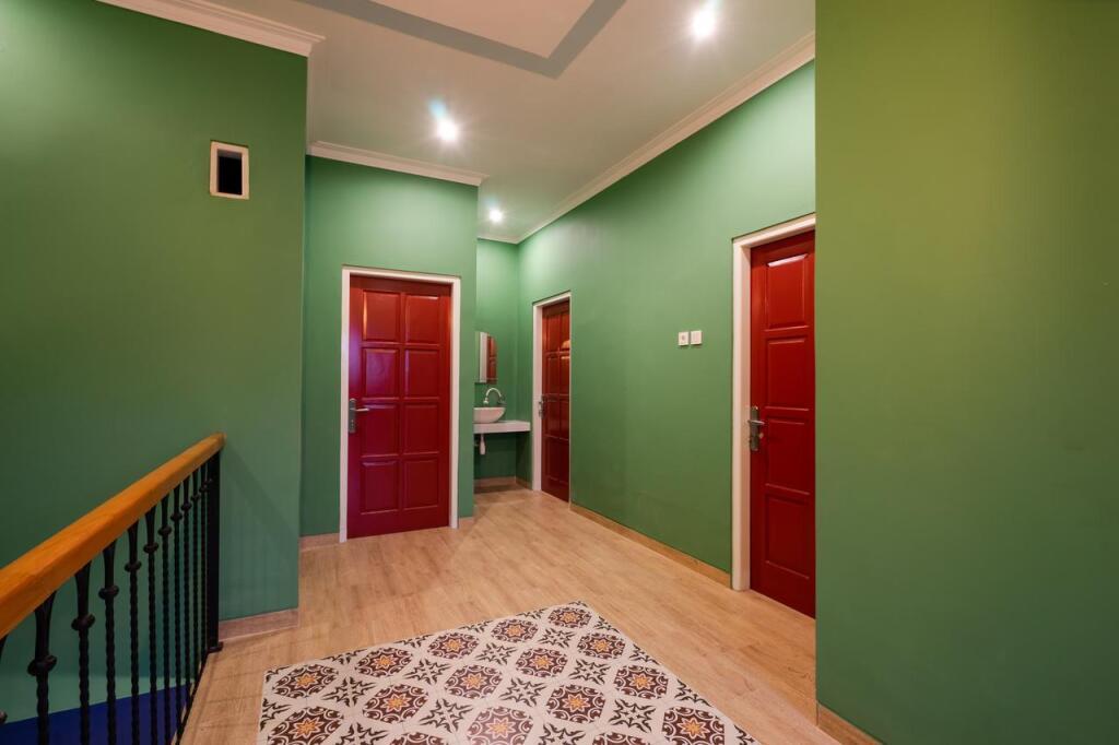 Батуретно: Oyo 2224 Lousiana House