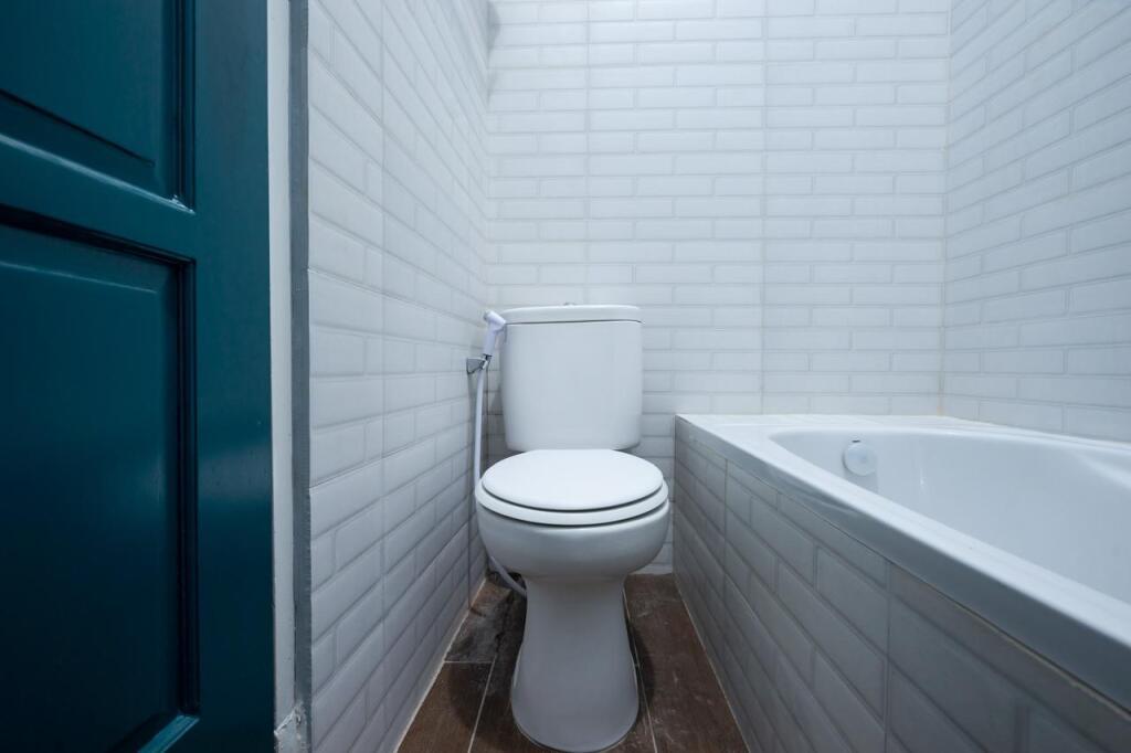 Батуретно: Oyo 2224 Lousiana House