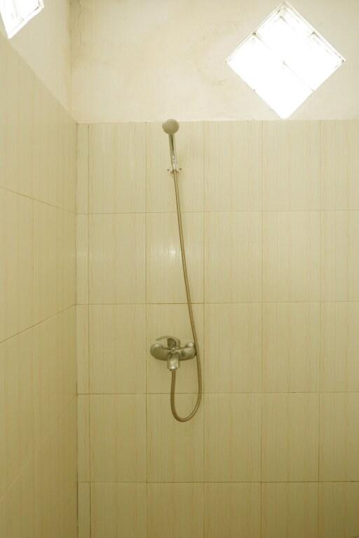 Бату: OYO 604 Cemara's Homestay