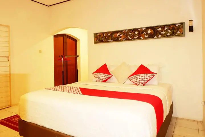 Бату: OYO 604 Cemara's Homestay