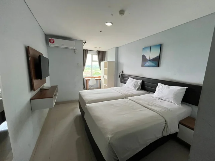 Чикаранг: Collection O The Enviro Cikarang