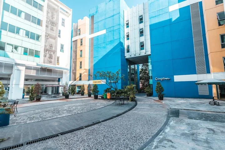 Тангеранг: OYO Flagship 1170 The Habitat Karawaci