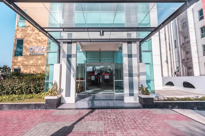 Тангеранг: OYO Flagship 1170 The Habitat Karawaci