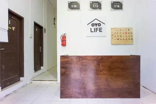 Медан: OYO Life 2366 Gatsu Kost