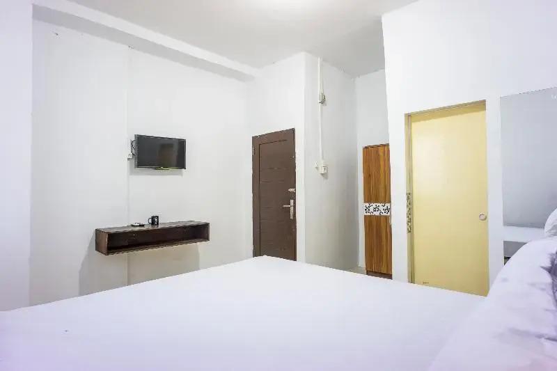 Медан: OYO Life 2366 Gatsu Kost