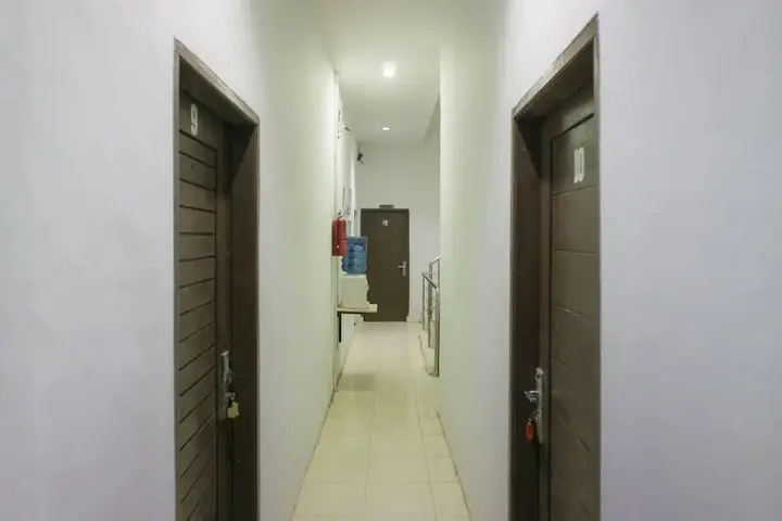 Медан: OYO Life 2366 Gatsu Kost