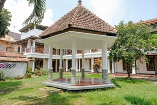 Маланг: Super OYO 1376 Kina Family Residence Syariah