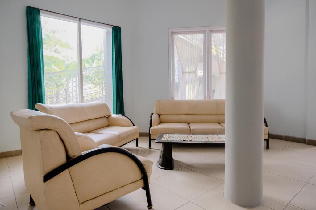 Маланг: OYO 1509 Candi Panggung Family Guest House Syariah