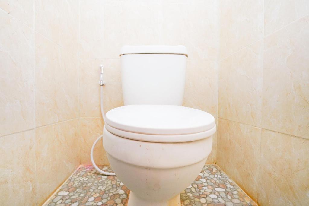 Сурабая: Oyo 2309 Kost Si Mbok Vivi