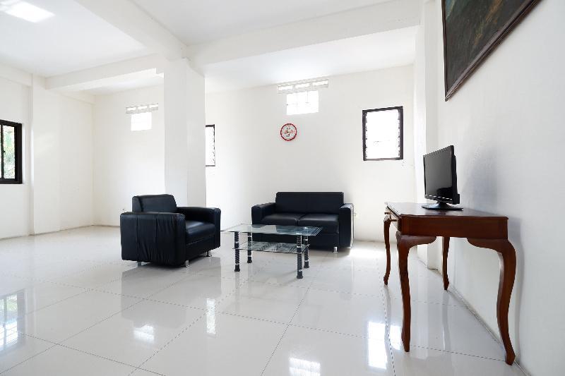 Семаранг: Oyo Life 1817 Kost Agus Salim
