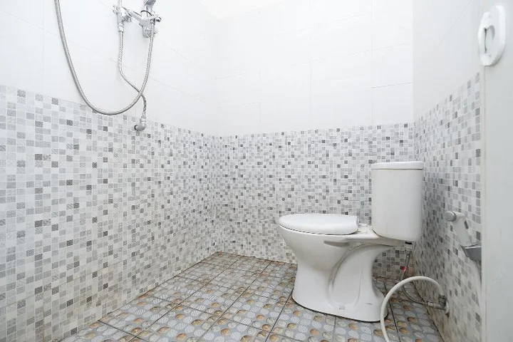 Семаранг: Oyo Life 1817 Kost Agus Salim