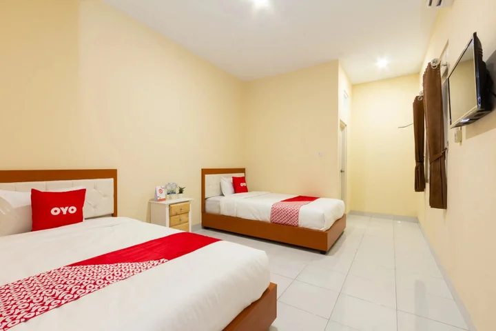 Батуретно: OYO 2008 Sellinas Family Residence Syariah