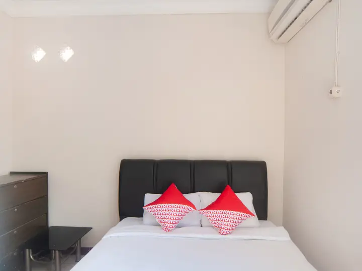 Джакарта: OYO 2256 Danysa Guesthouse Syariah