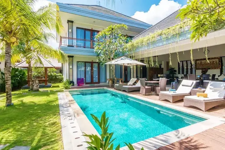 Чангу: Villa Batu Bolong