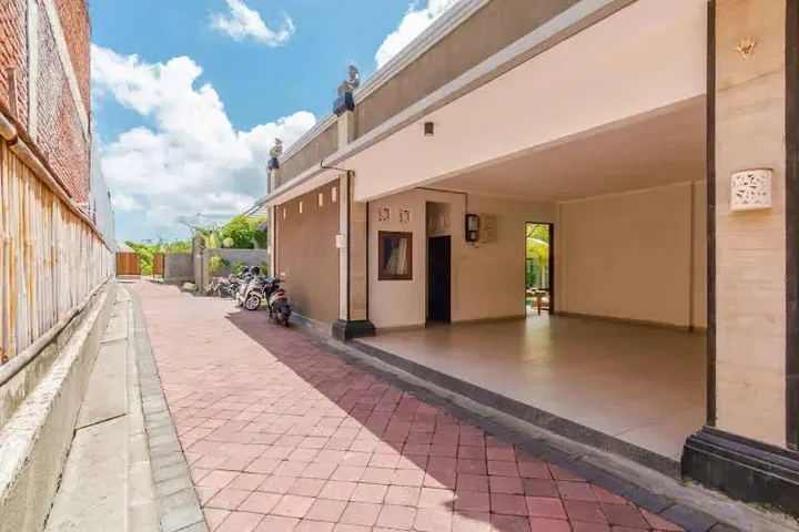 Чангу: Villa Batu Bolong