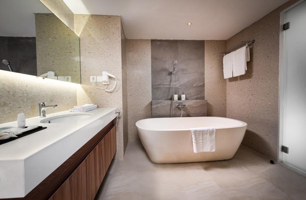 Керобокан: The Capital Hotel and Resort Seminyak