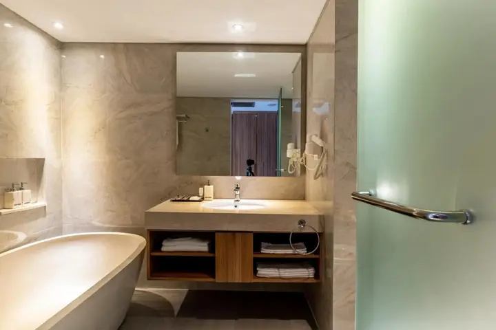 Керобокан: The Capital Hotel and Resort Seminyak