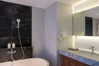 Керобокан: The Capital Hotel and Resort Seminyak
