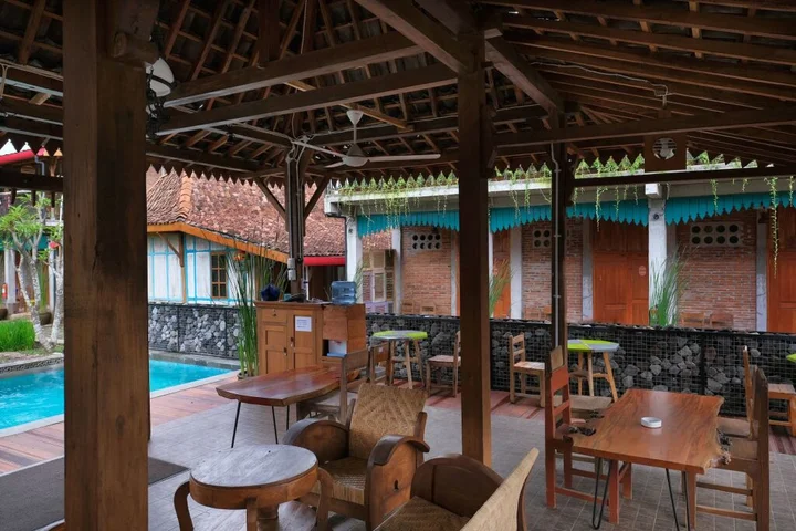 Депок: OYO 321 Kampung Lawasan Heritage Cottage