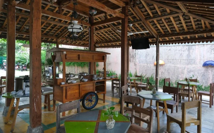 Депок: OYO 321 Kampung Lawasan Heritage Cottage