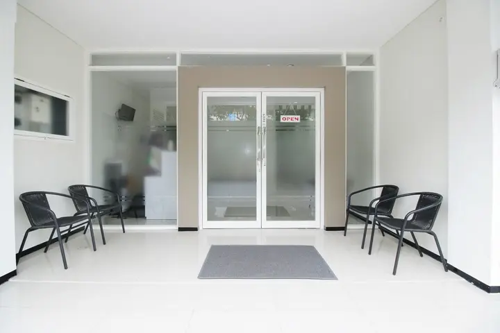 Маланг: Airy Klojen Pertokoan Ade Irma Suryani Blok C5 Malang
