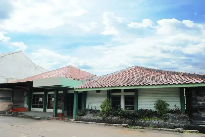 Сукабуми: Airy Gunung Puyuh Bhayangkara 46 Sukabumi