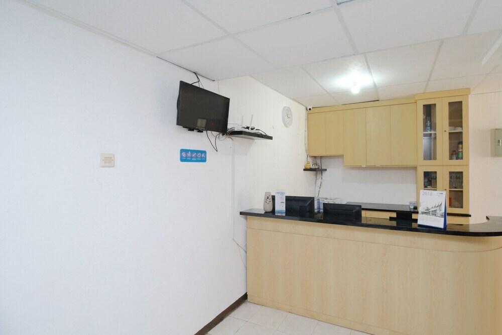 Семаранг: Airy Eco MT Haryono 84 Semarang