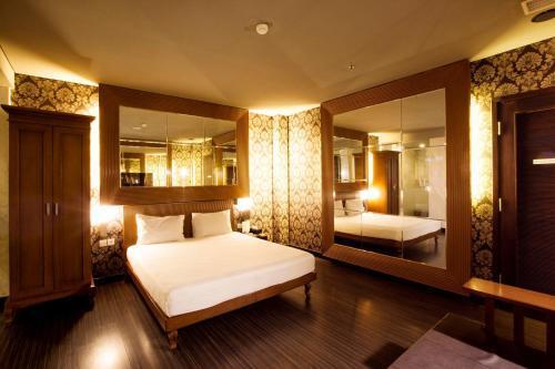 Джакарта: Illigals Hotel & Club