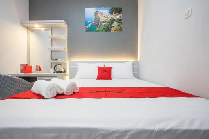 Маланг: RedDoorz Plus near Politeknik Negeri Malang