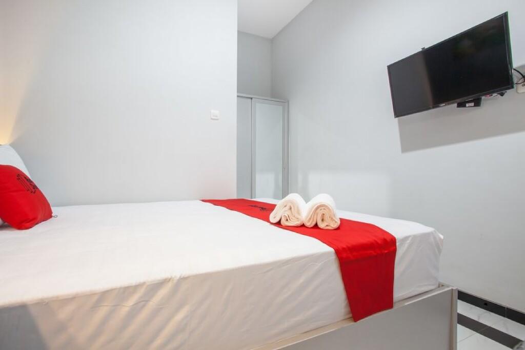 Маланг: RedDoorz Plus near Politeknik Negeri Malang