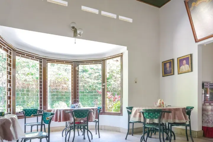 Маланг: RedDoorz Plus near Brawijaya Museum