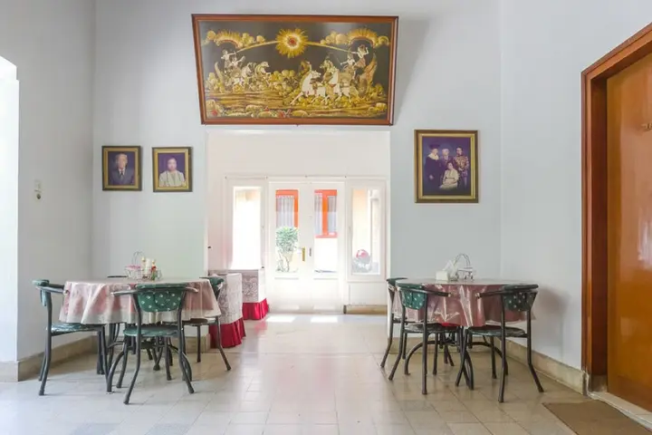 Маланг: RedDoorz Plus near Brawijaya Museum