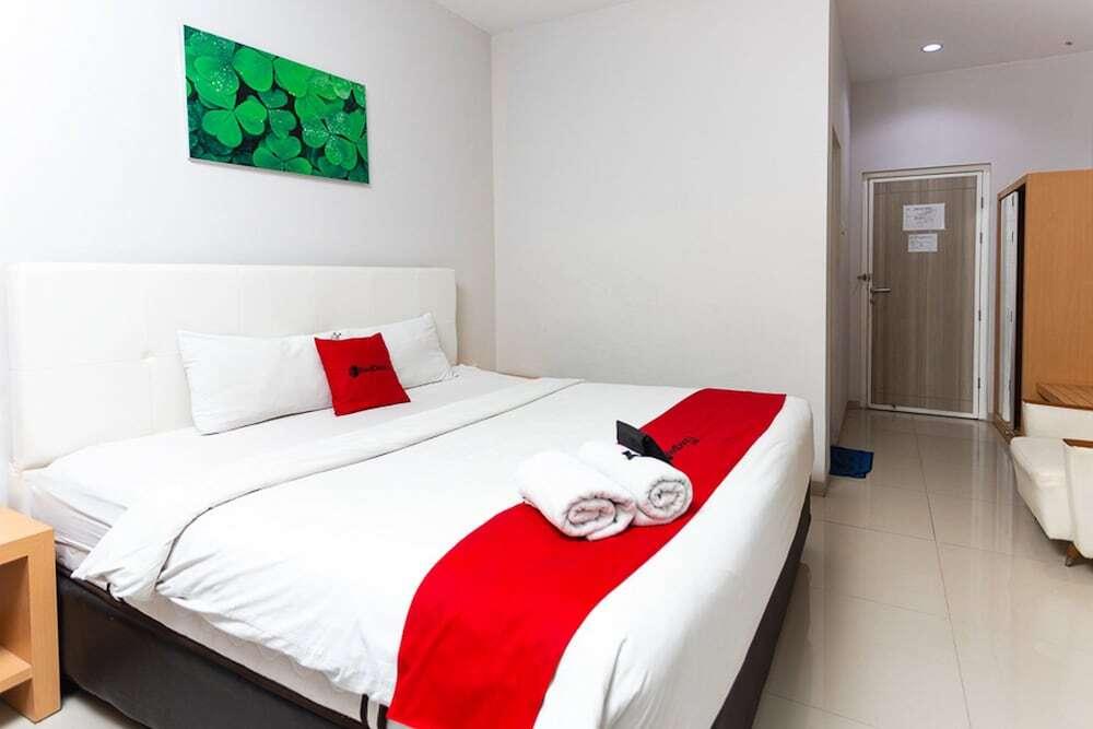 Маланг: RedDoorz Plus @ Idjen Boulevard Malang